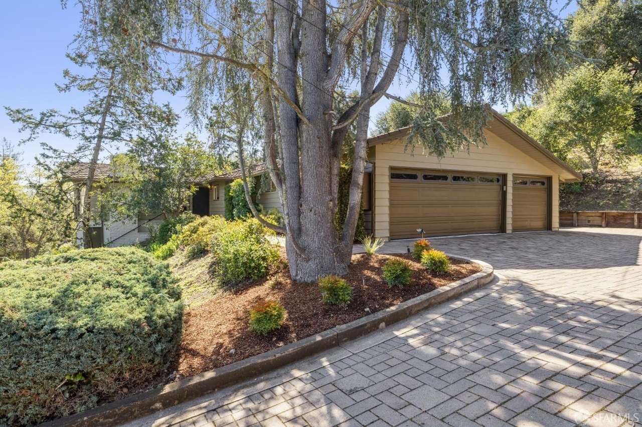 12769 Dianne Dr