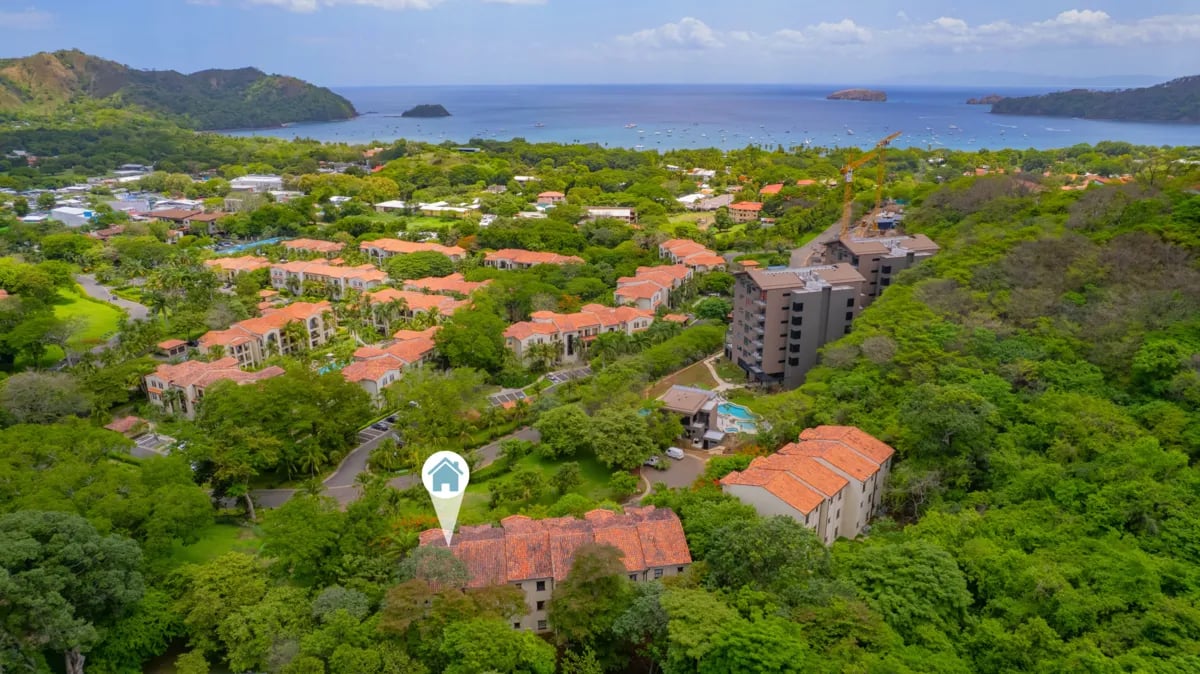 Pacifico Townhouse #101