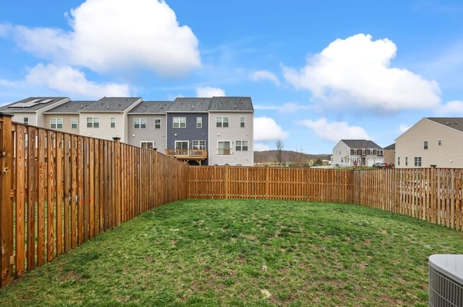 492 Parkland Dr