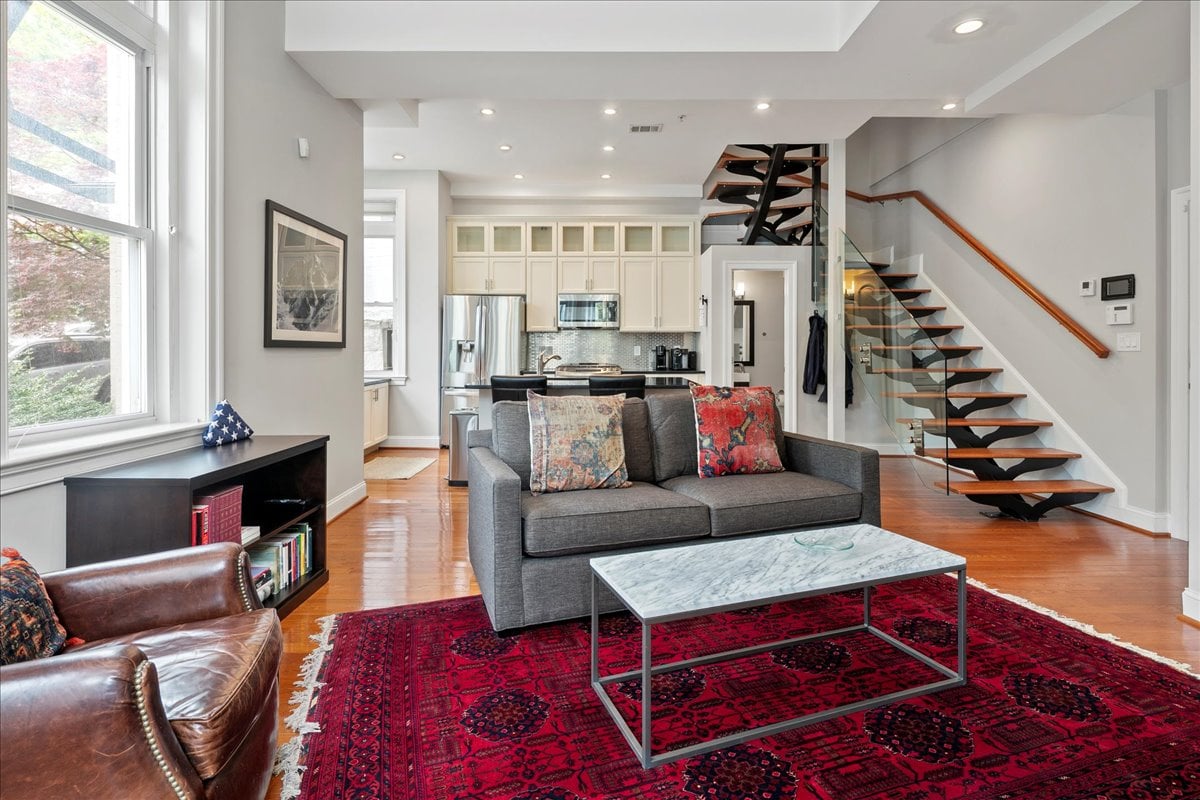 2019 19th St NW #2