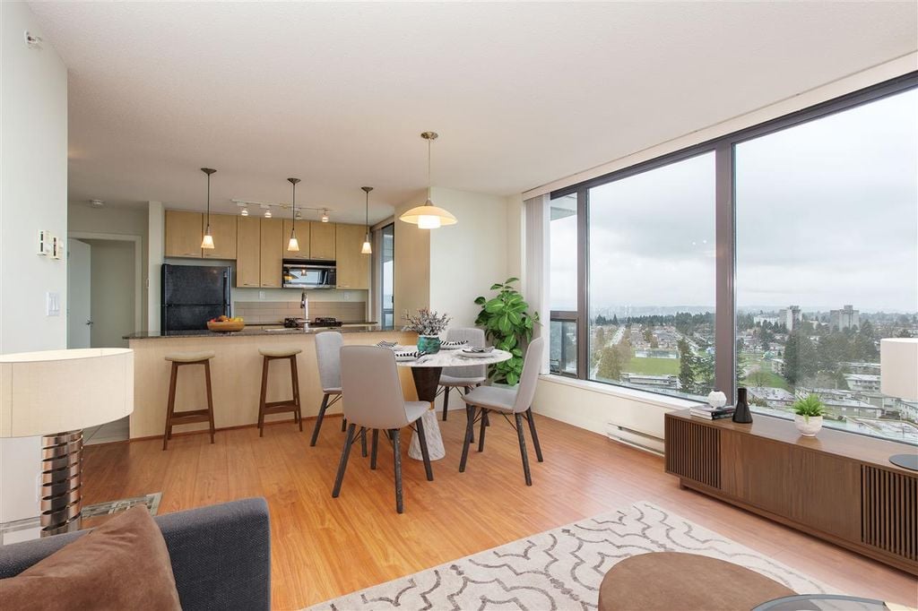 7178 Collier St, #1708