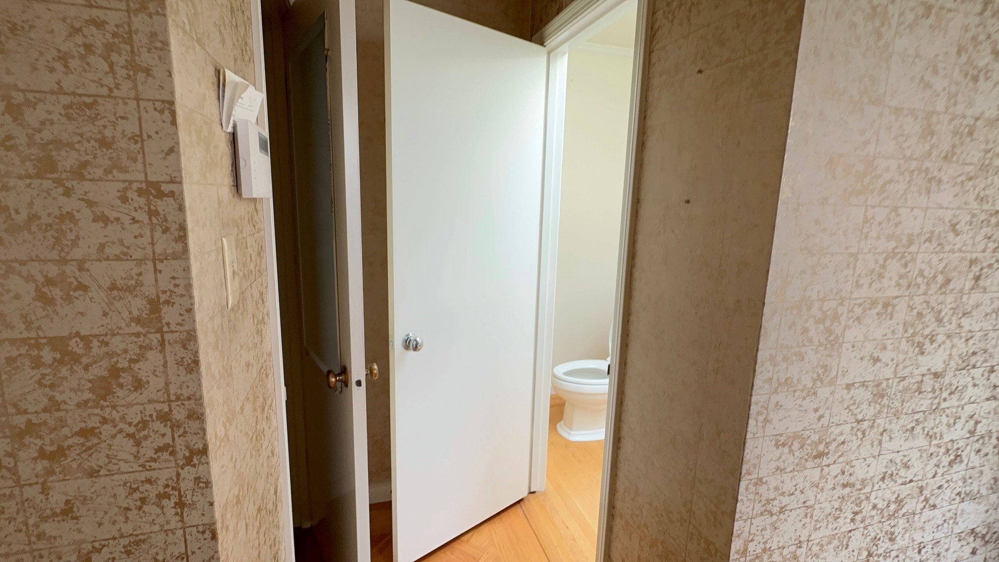 2483 37th Avenue · Photo 14