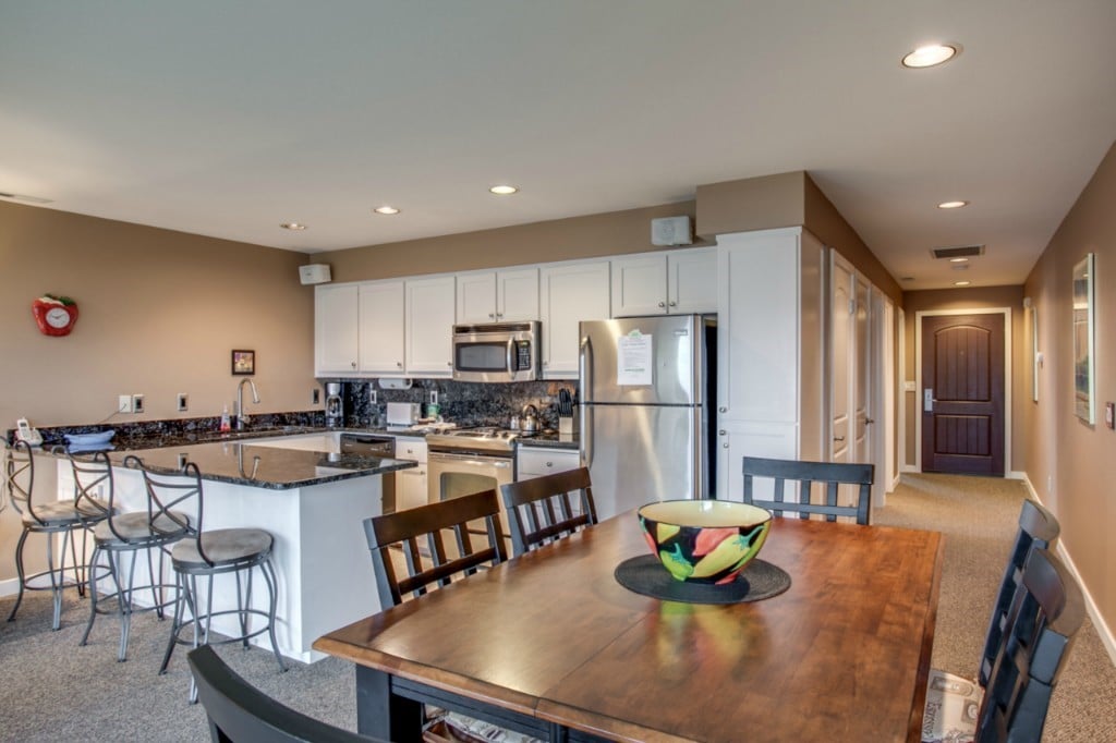 100 Lake Chelan Shores #17-10