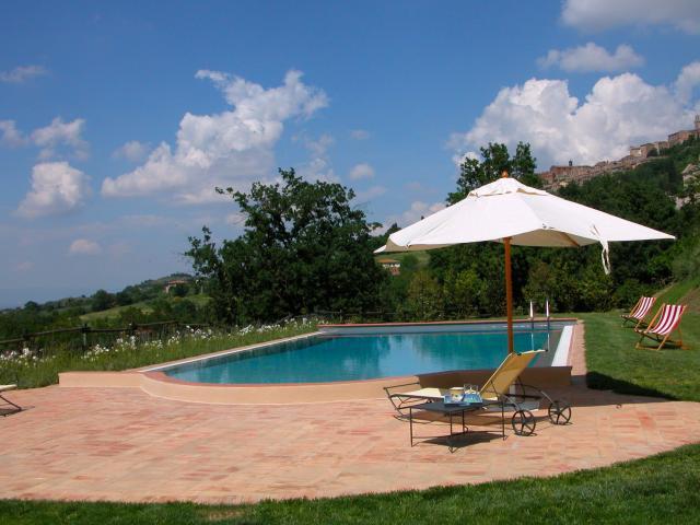 Prestigious Country House with Pool and Land