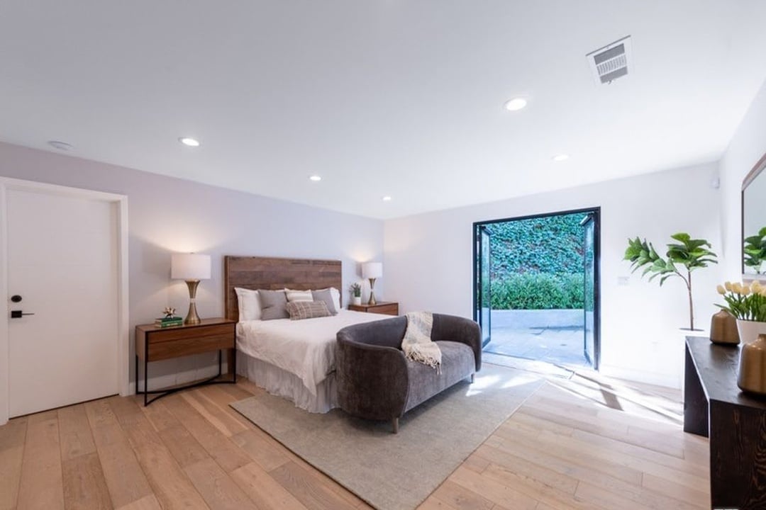 Golden Elysian, Benedict Canyon Dr, 90210