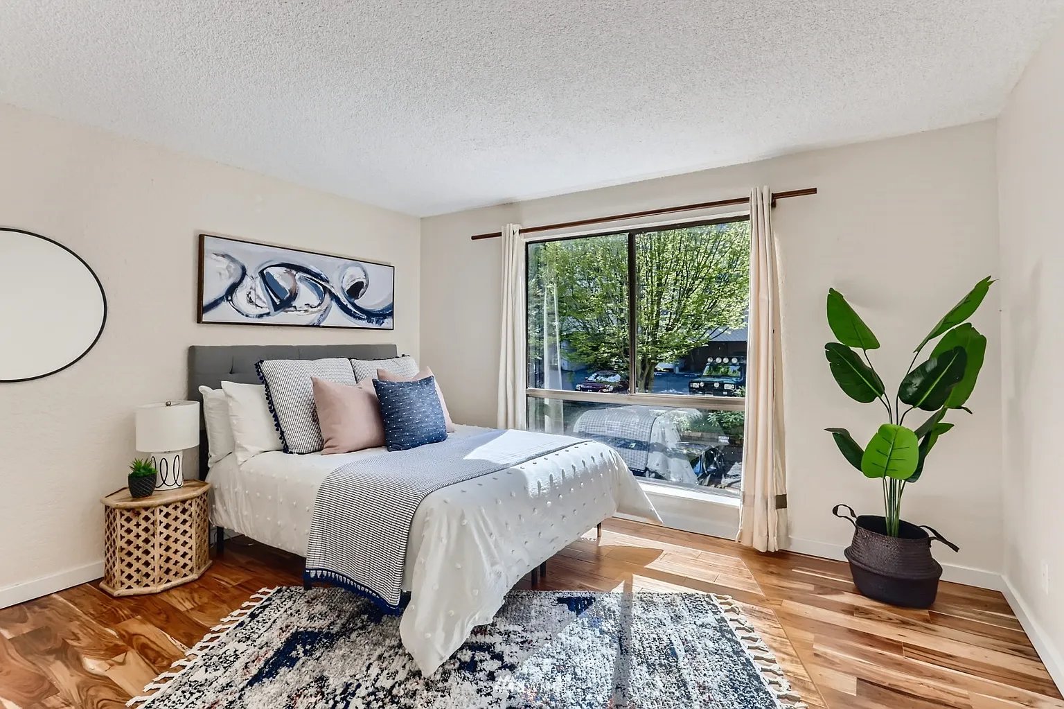 2500 W Manor Pl, #215