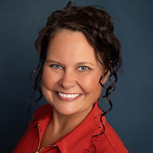 Annie Daugherty Brazil, IN Real Estate Agent Headshot