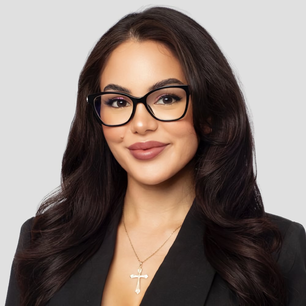 Sarahi Berrelleza Las Vegas, NV Real Estate Agent Headshot