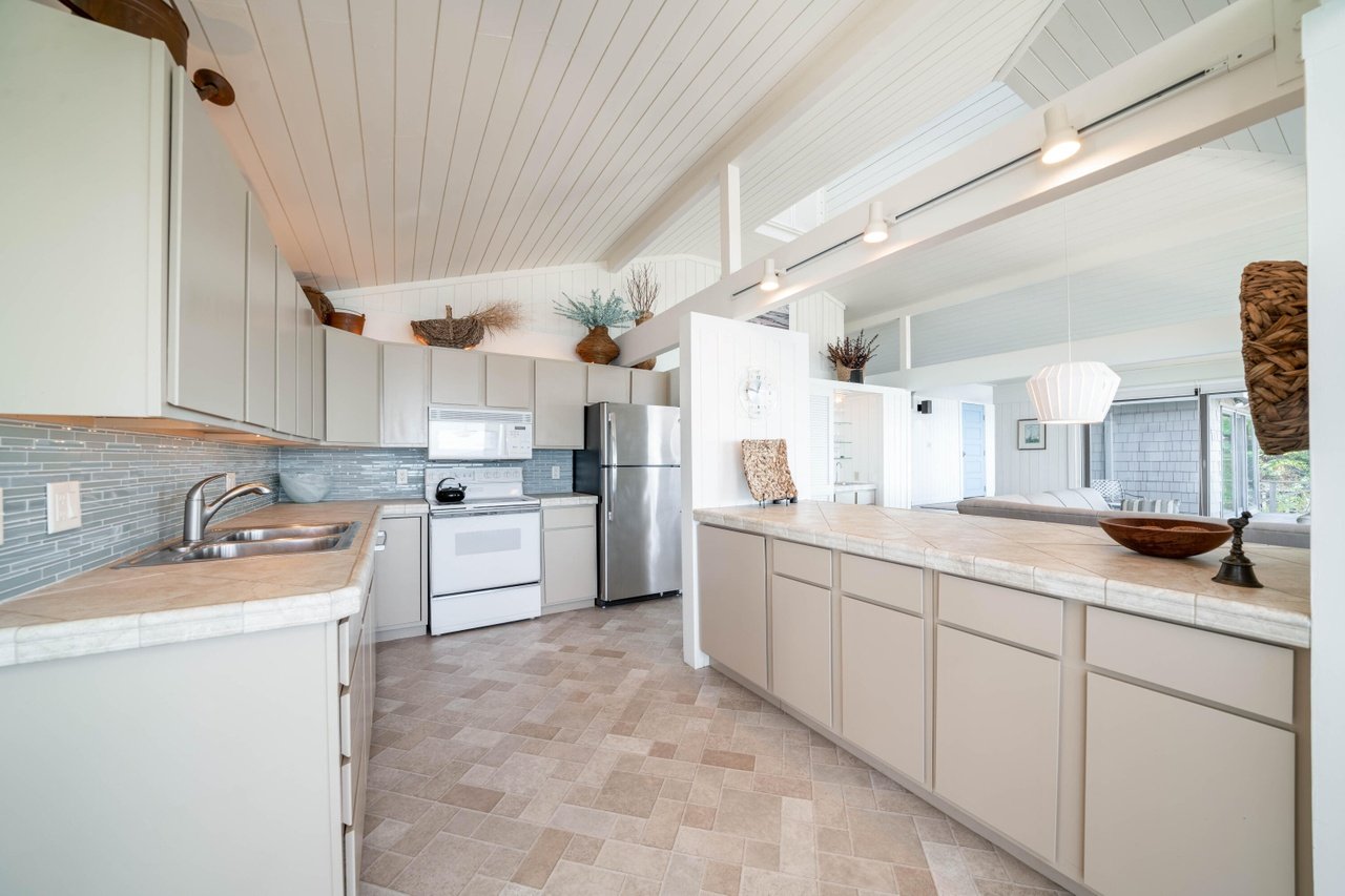 80132 Linden Hills St