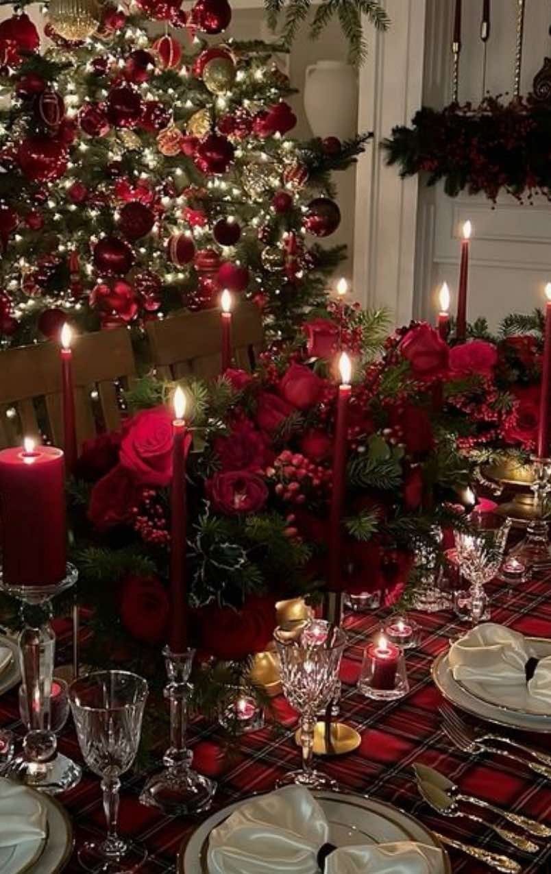 The Art of the Grand Holiday: Crafting an Elegant Table Inspired by Ralph Lauren & Timeless Tartan