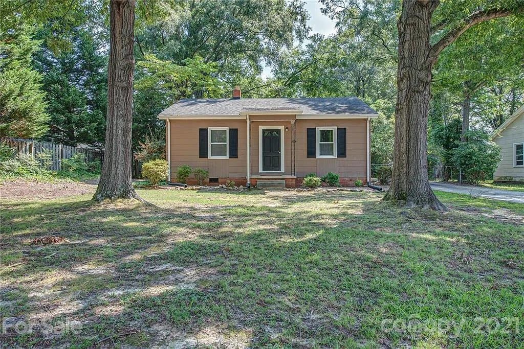 804 Dogwood Dr