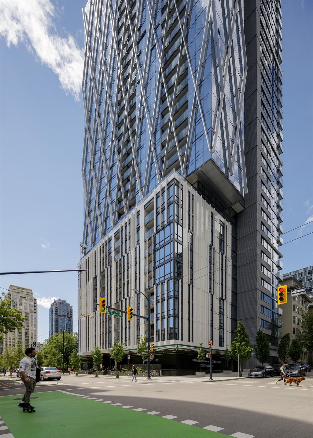 1111 Richards St, #2104