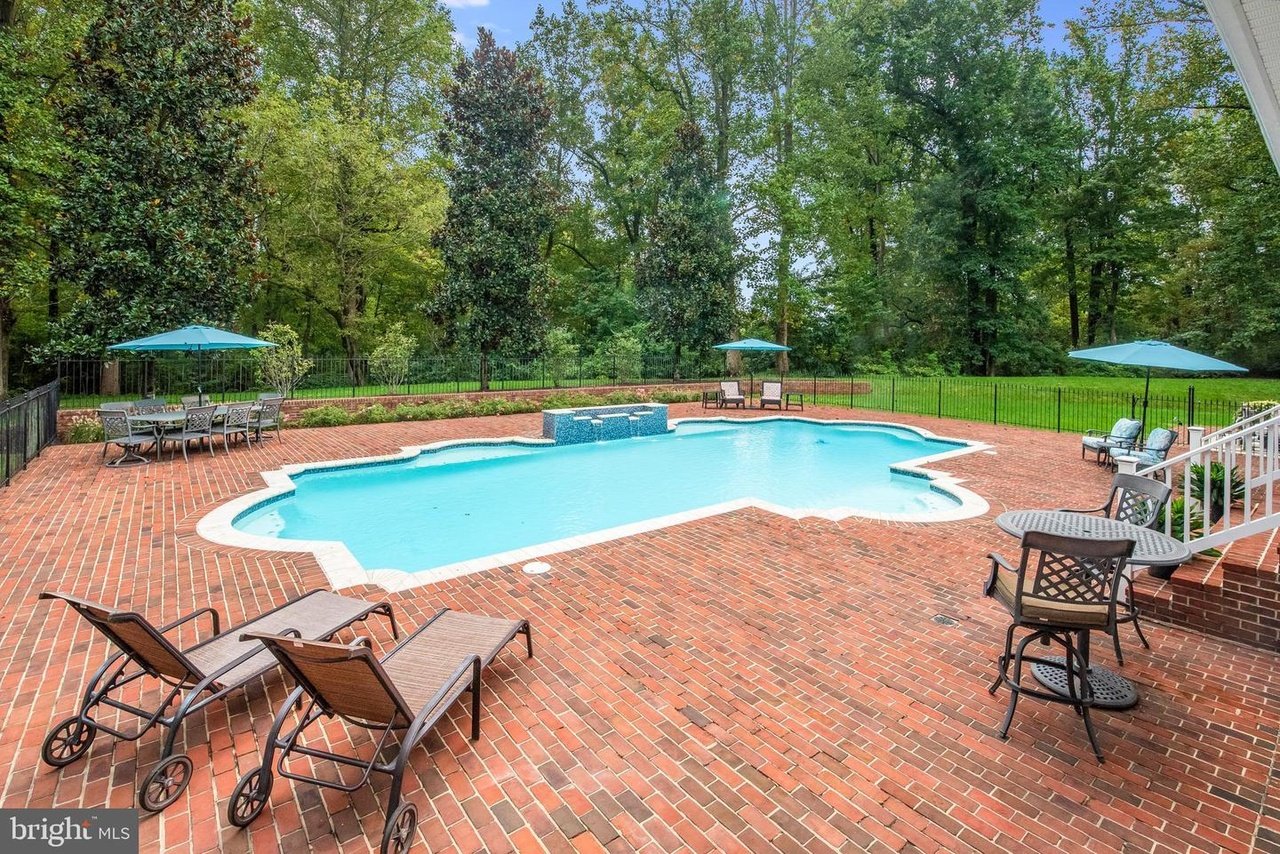 1101 Captain Bell Ct