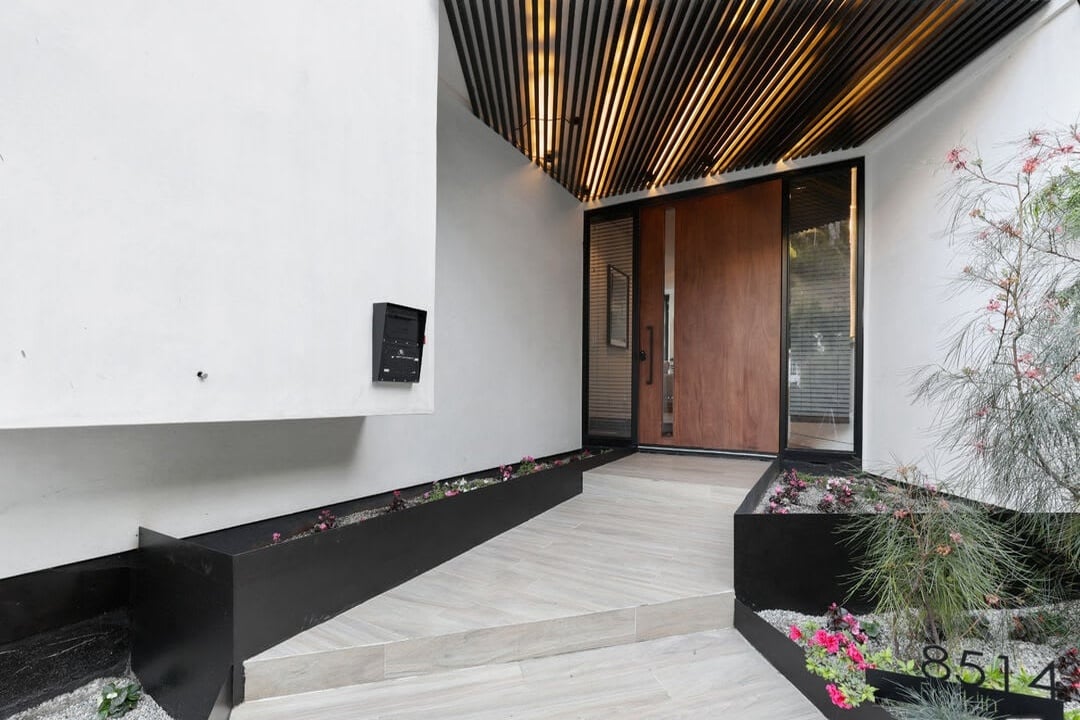 House Luminous