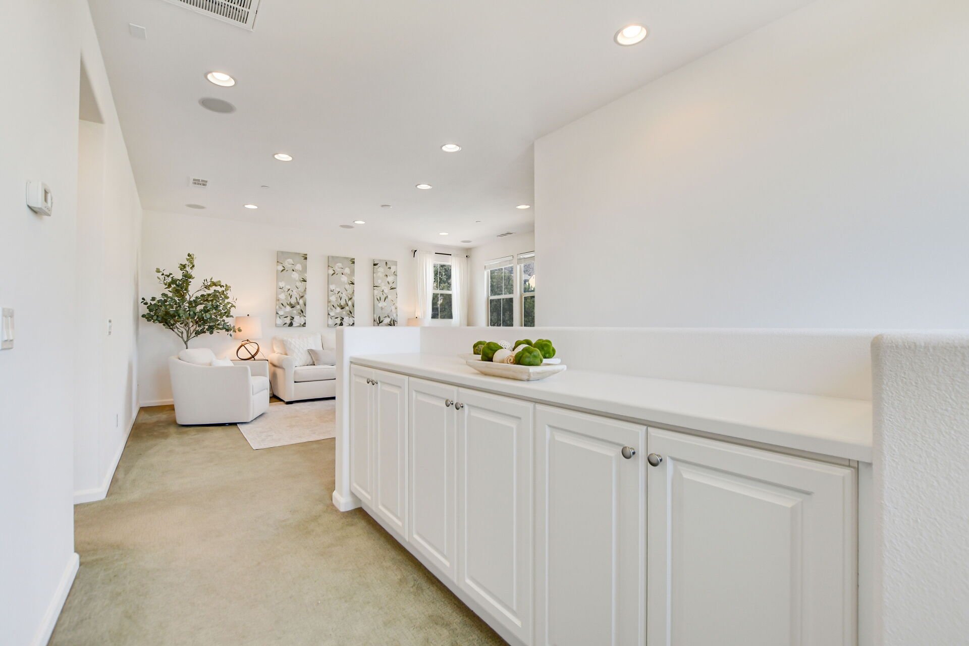 864 E Manresa Drive