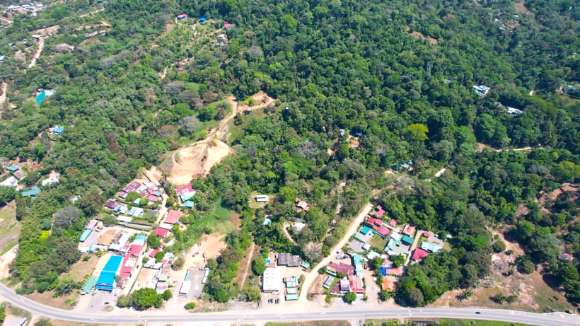 Multi-Home Income Estate Near Marino Ballena National Park