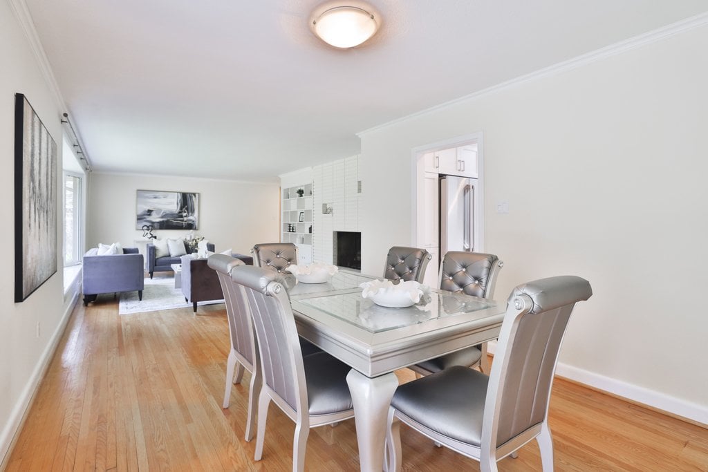 35 Hollyrood Heights Dr