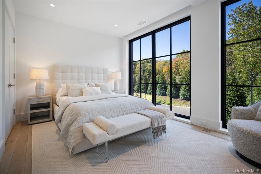 41 Richmondville Ave Unit: Duplex 2