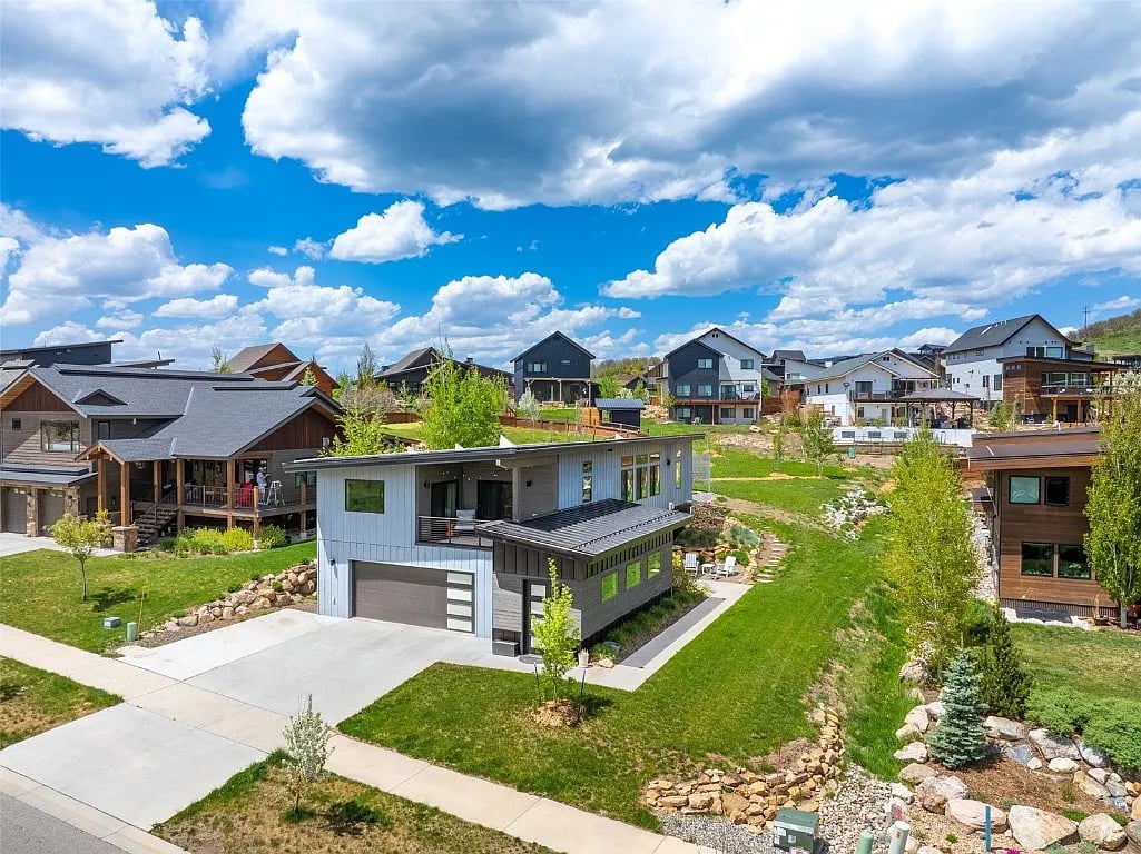 1744 Indian Trail