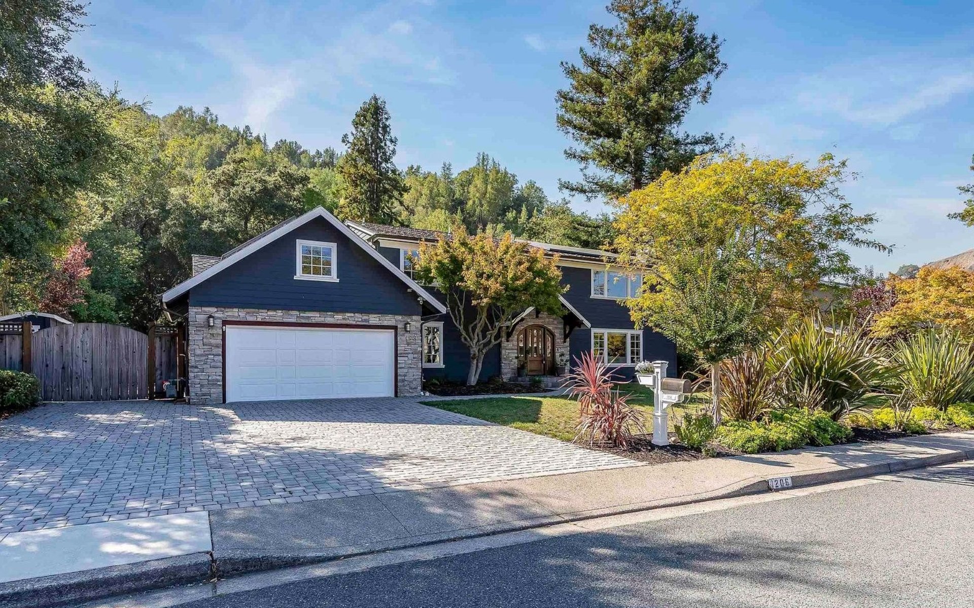 1206 Rimer Dr