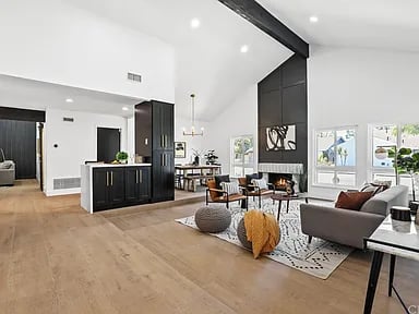 928 Dahlia Ave