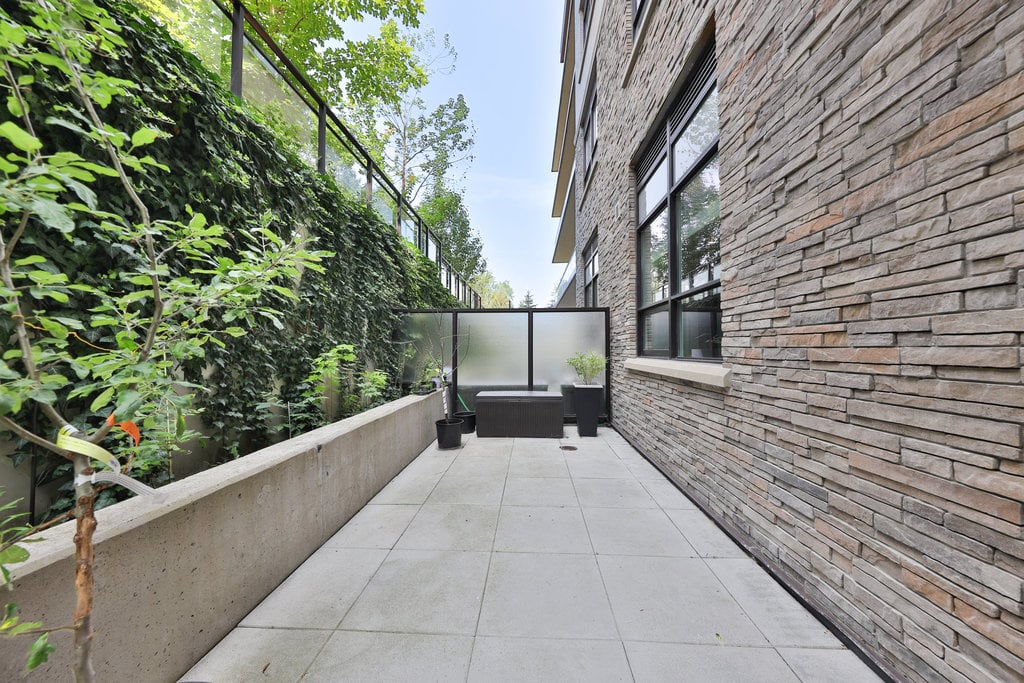 GR17-1575 Lakeshore Rd W