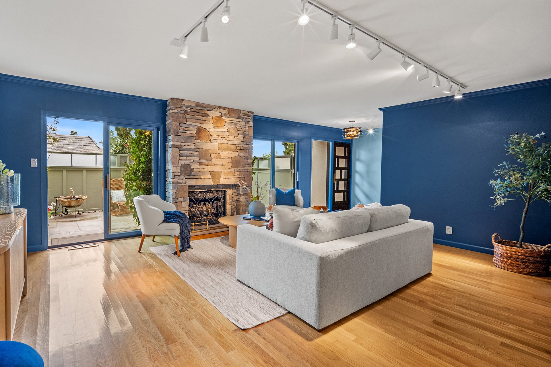Carmel Townhome Living - 95 High Meadow Lane