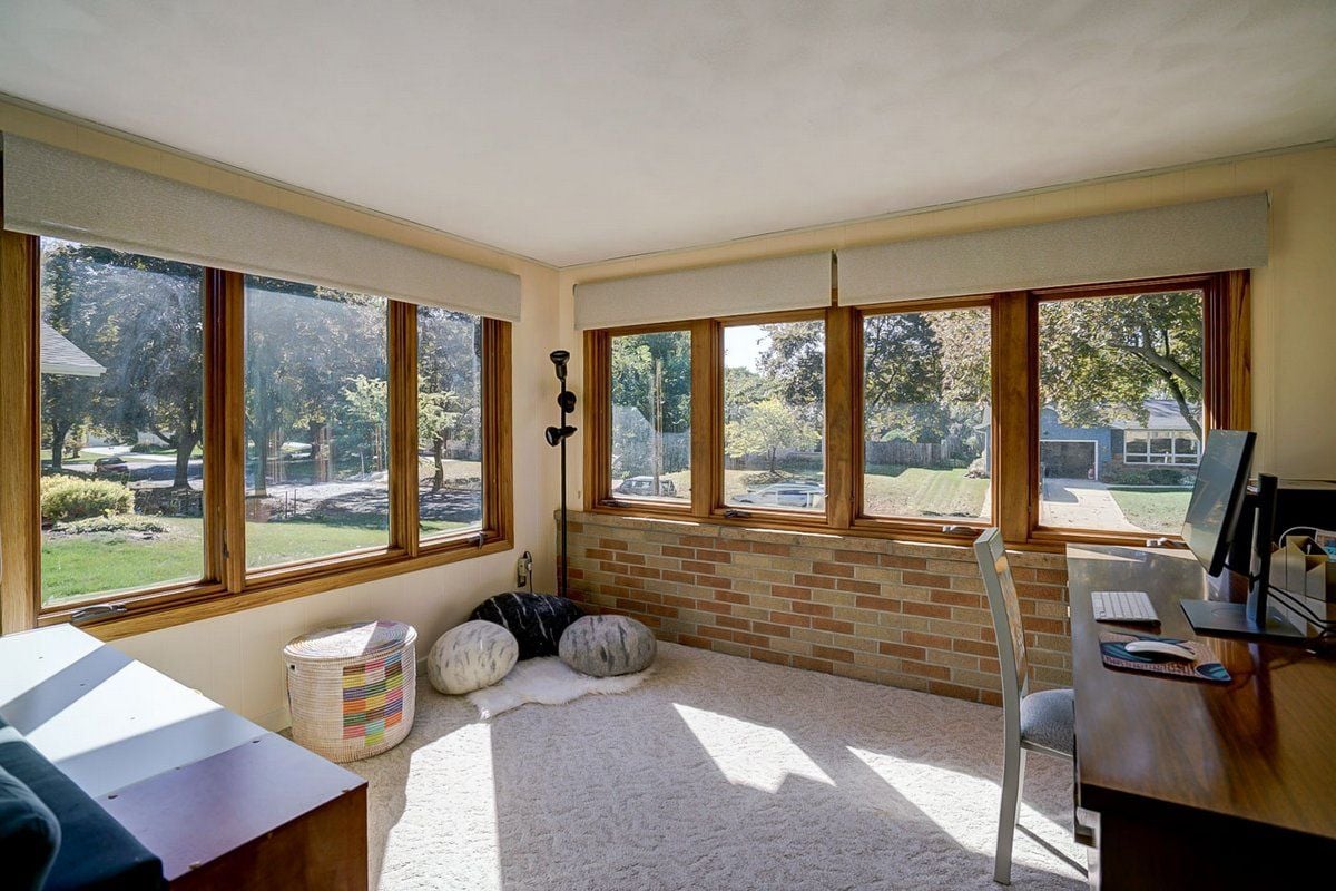 Mid-Century Modern Oasis