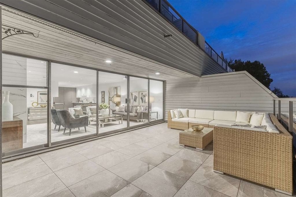 2242 Folkestone Wy, #21