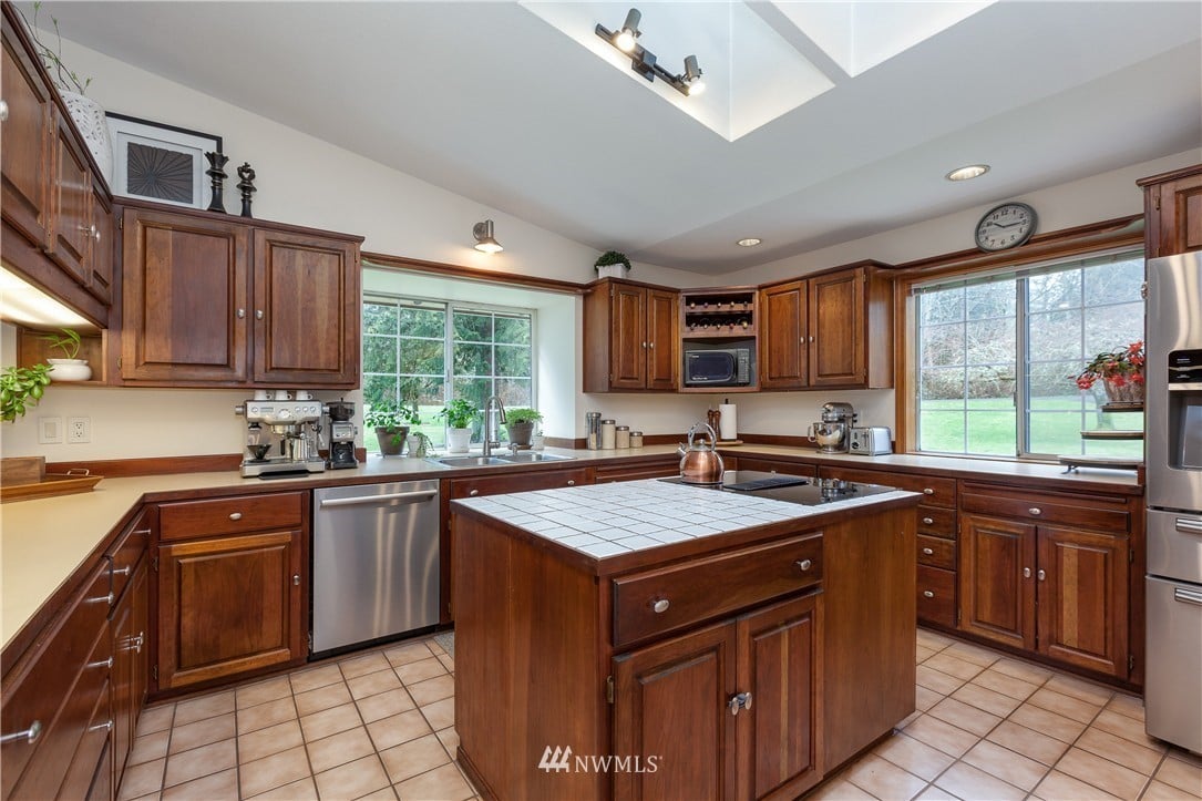 19111 123rd Ave SE