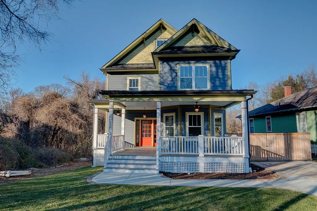 321 E Trinity Ave
