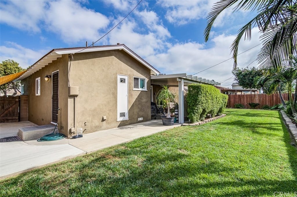 6212 Chickasaw Dr
