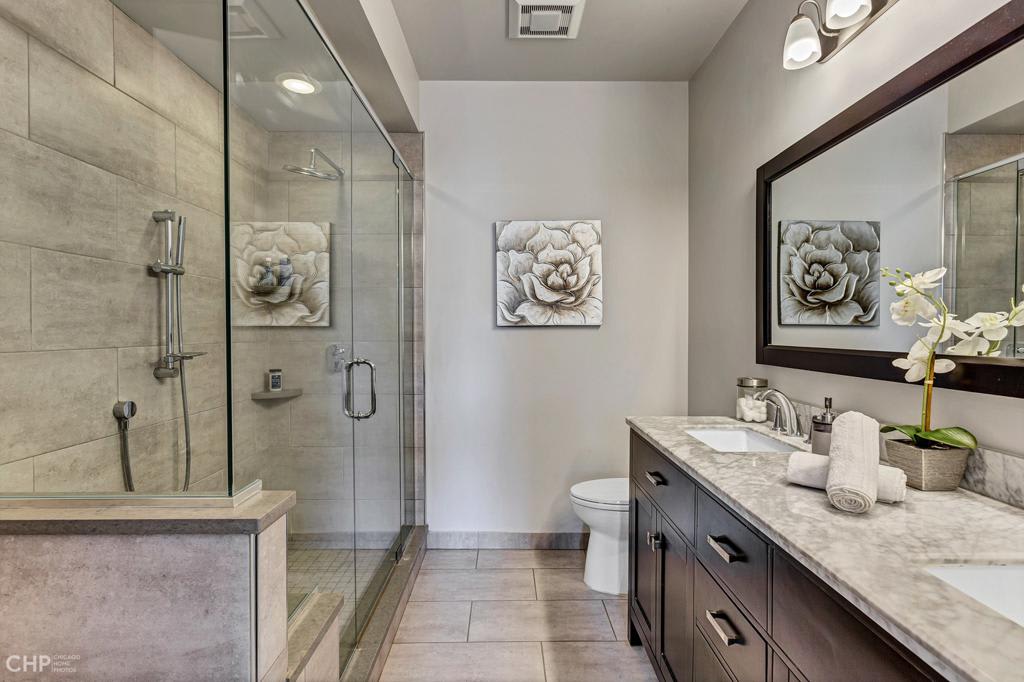 River West Townhome: 527 N Peoria