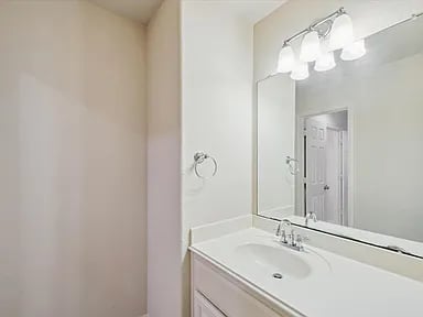 1388 San Remo Ln