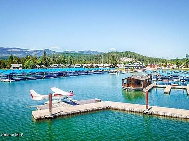 411 & 413 Washington St