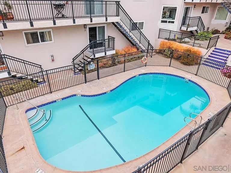 460 Camino Del Mar APT 9