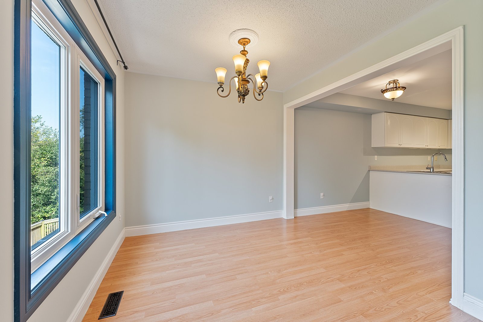 24 Hawtin Lane