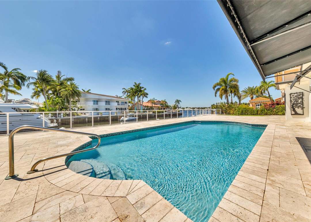 633 4th Key Dr