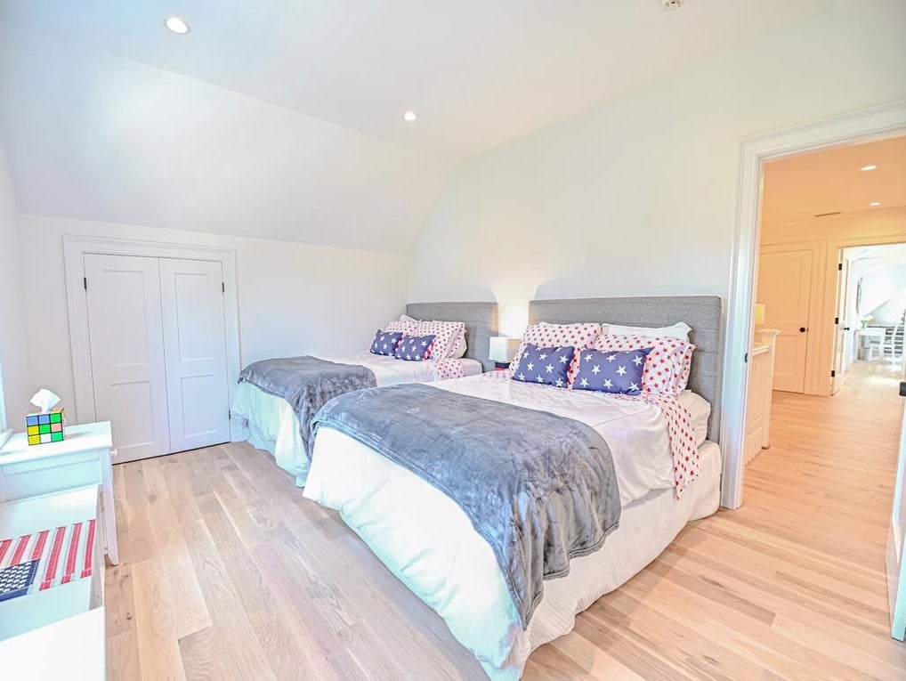 4 Cottle Ln