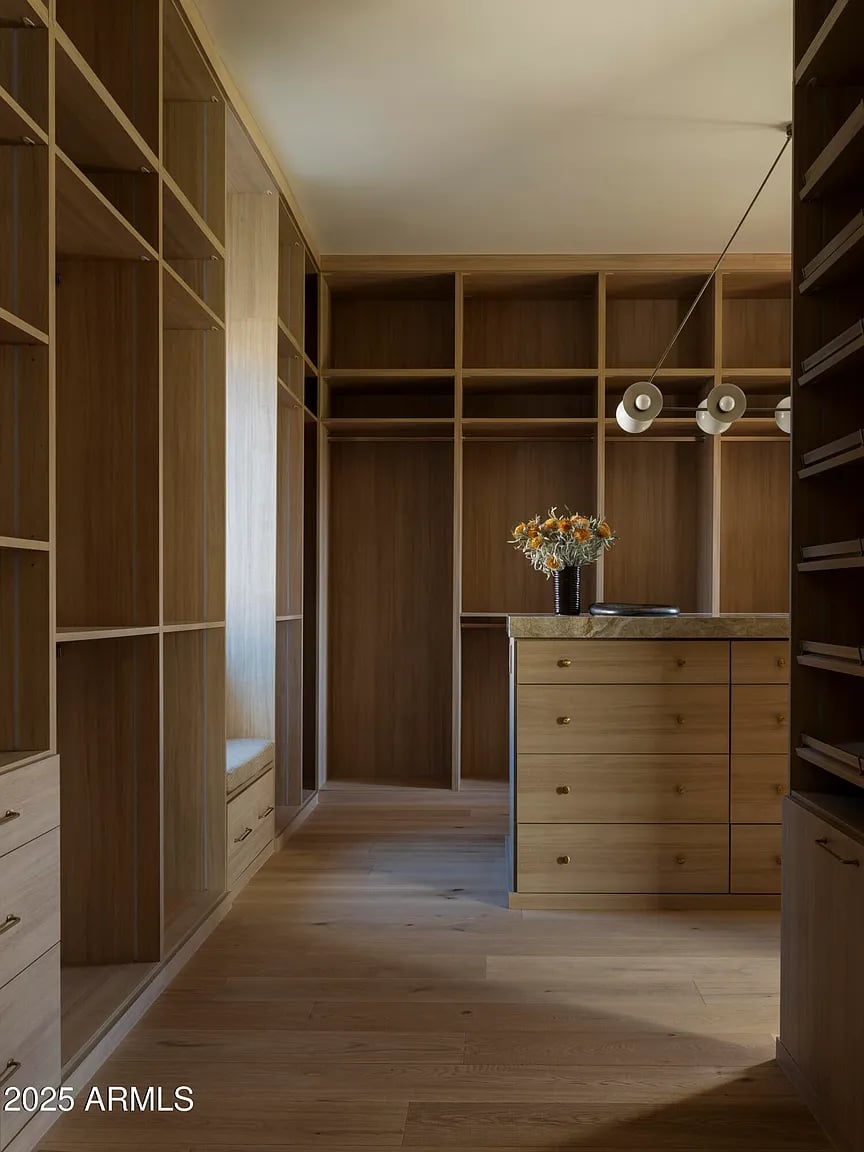 8631 N AVENIDA DEL SOL