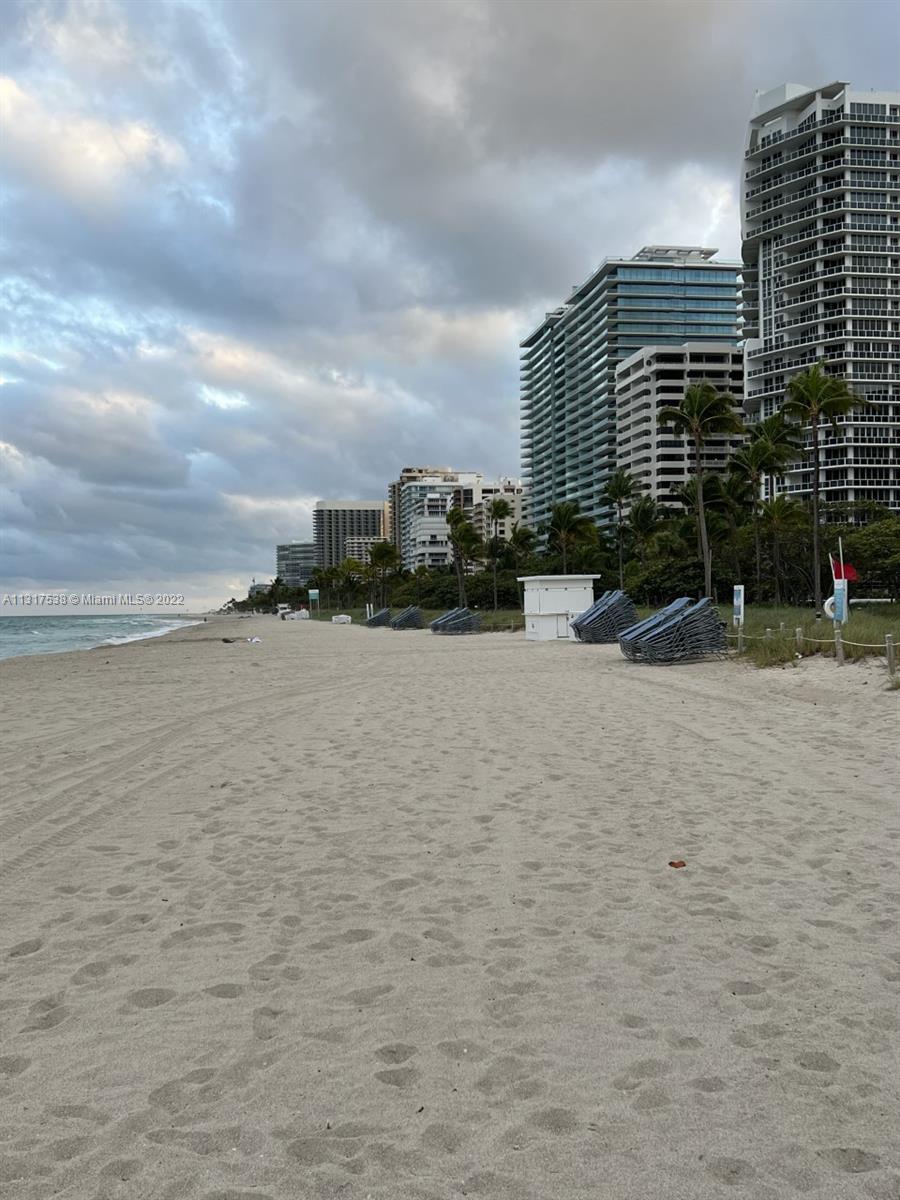 10275 Collins Ave #206