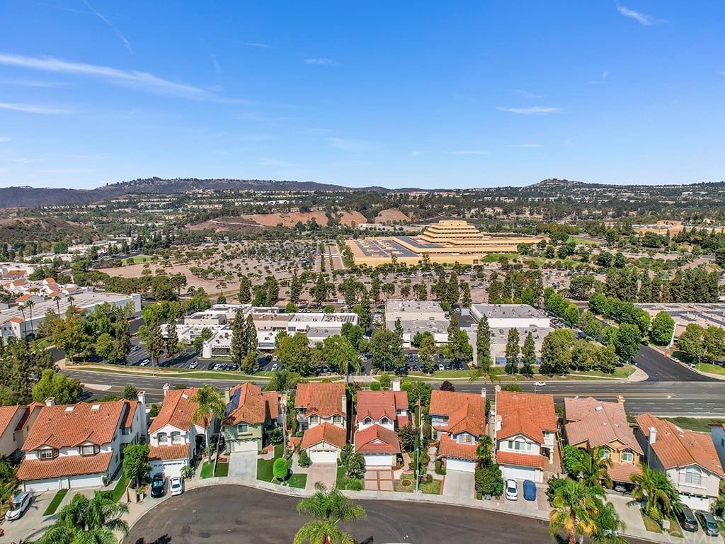 27775 Niguel Village Dr