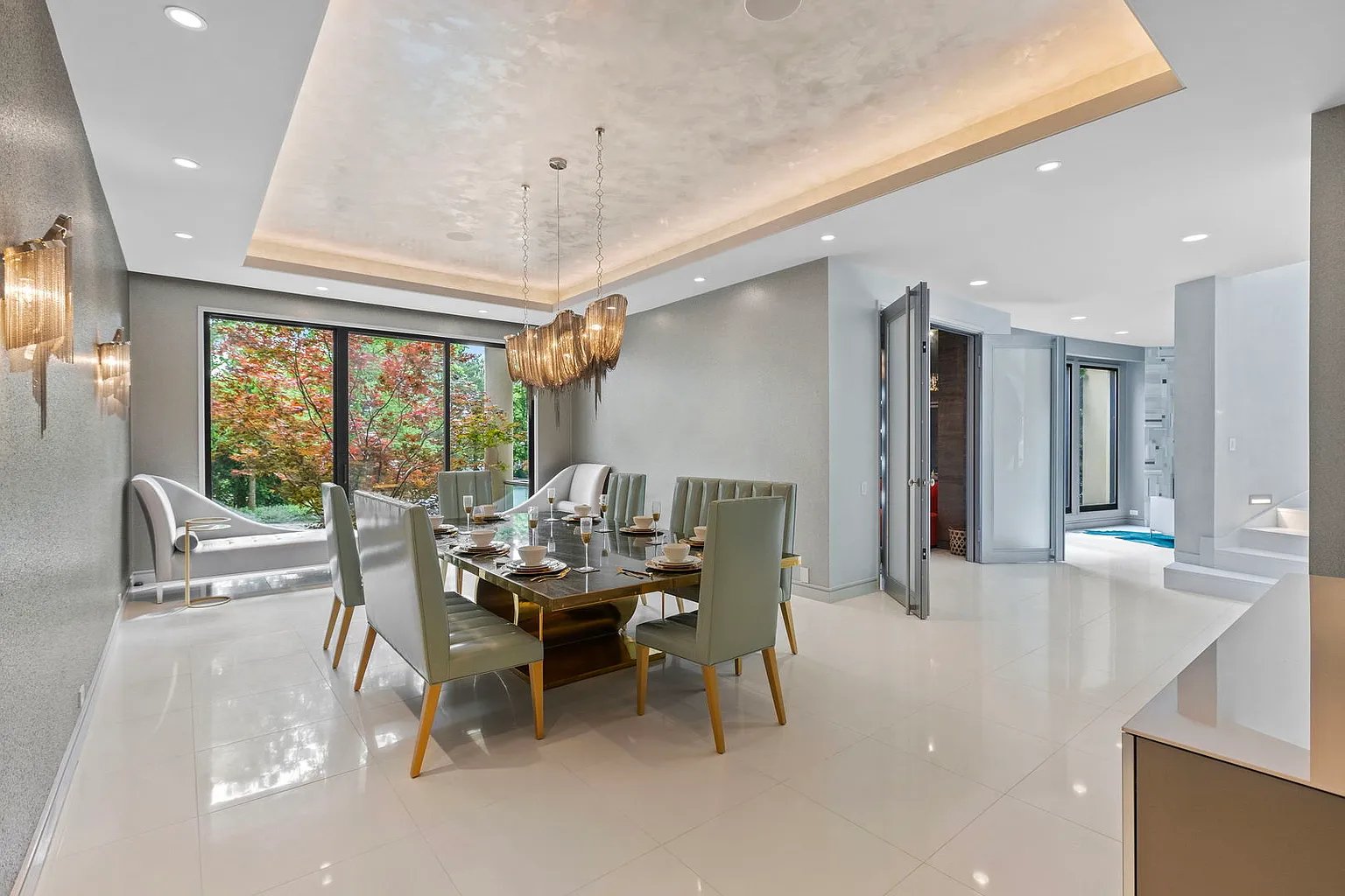 328 Shoreline Ct