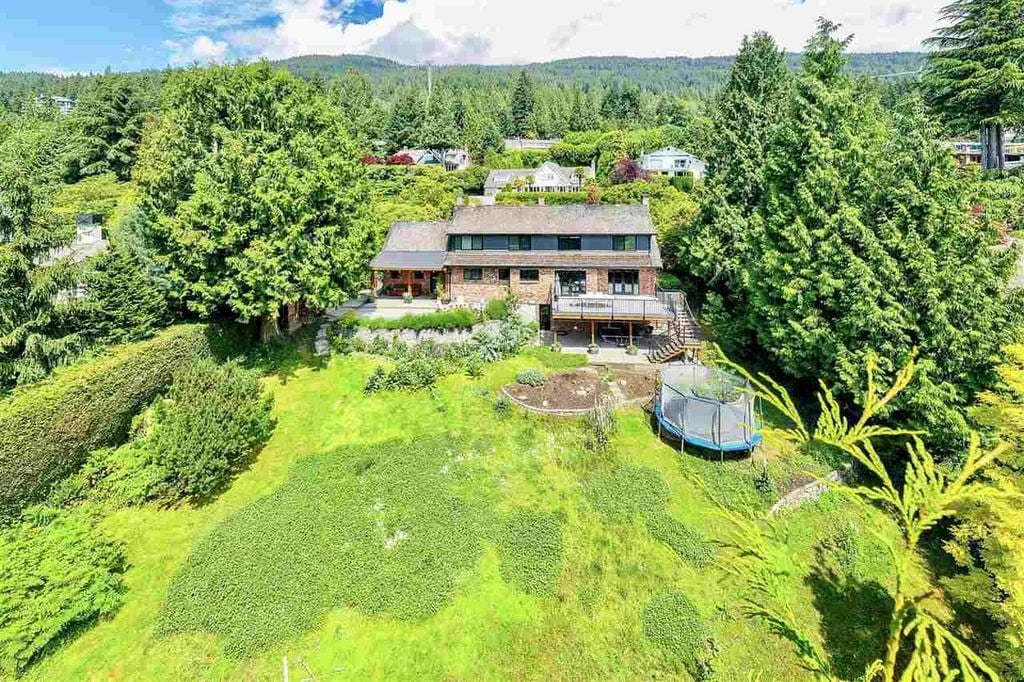 3066 Spencer Dr