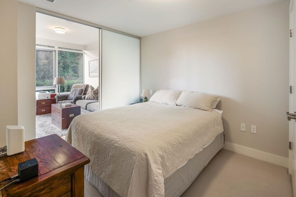 888 Arthur Erickson Pl, #404