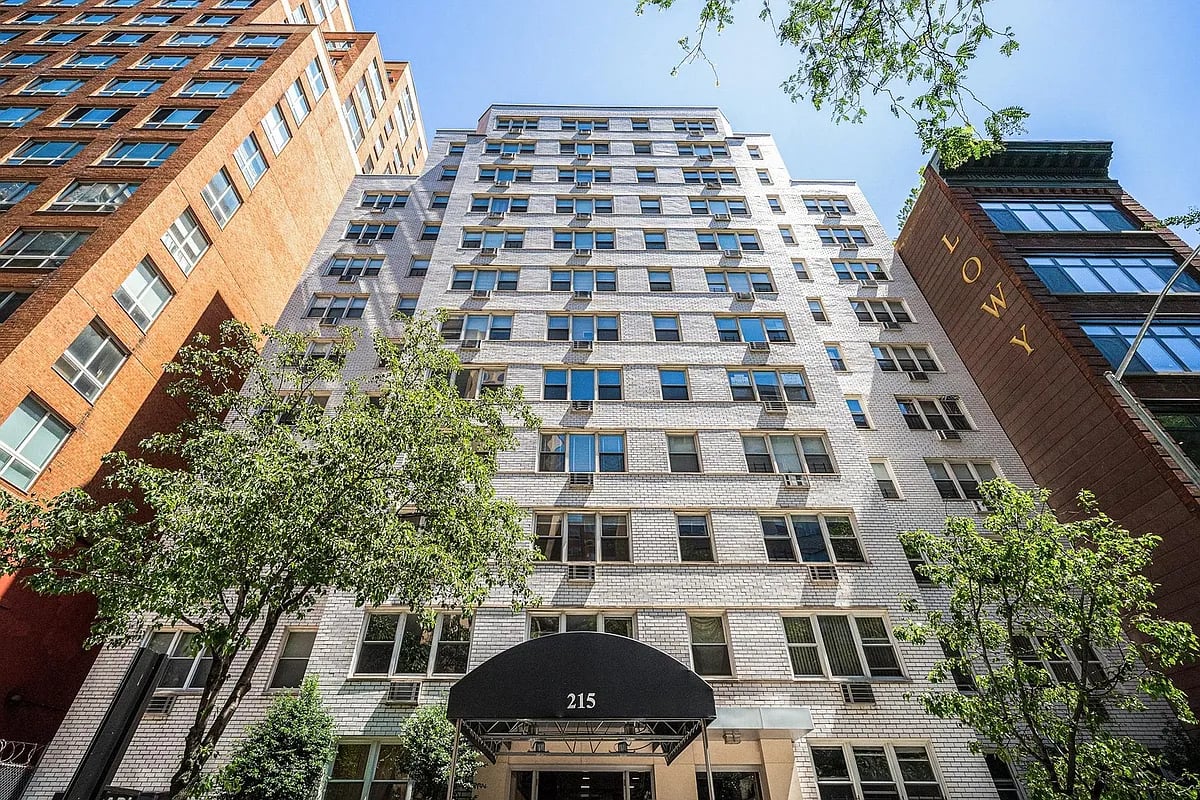 215 E 80th St #6E