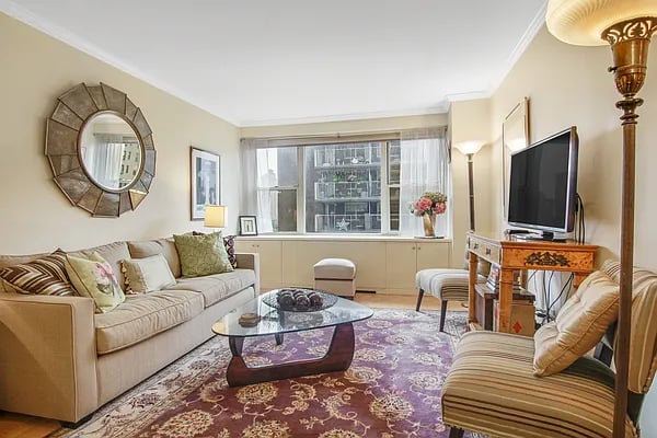 400 East 85th Street Unit: 8K
