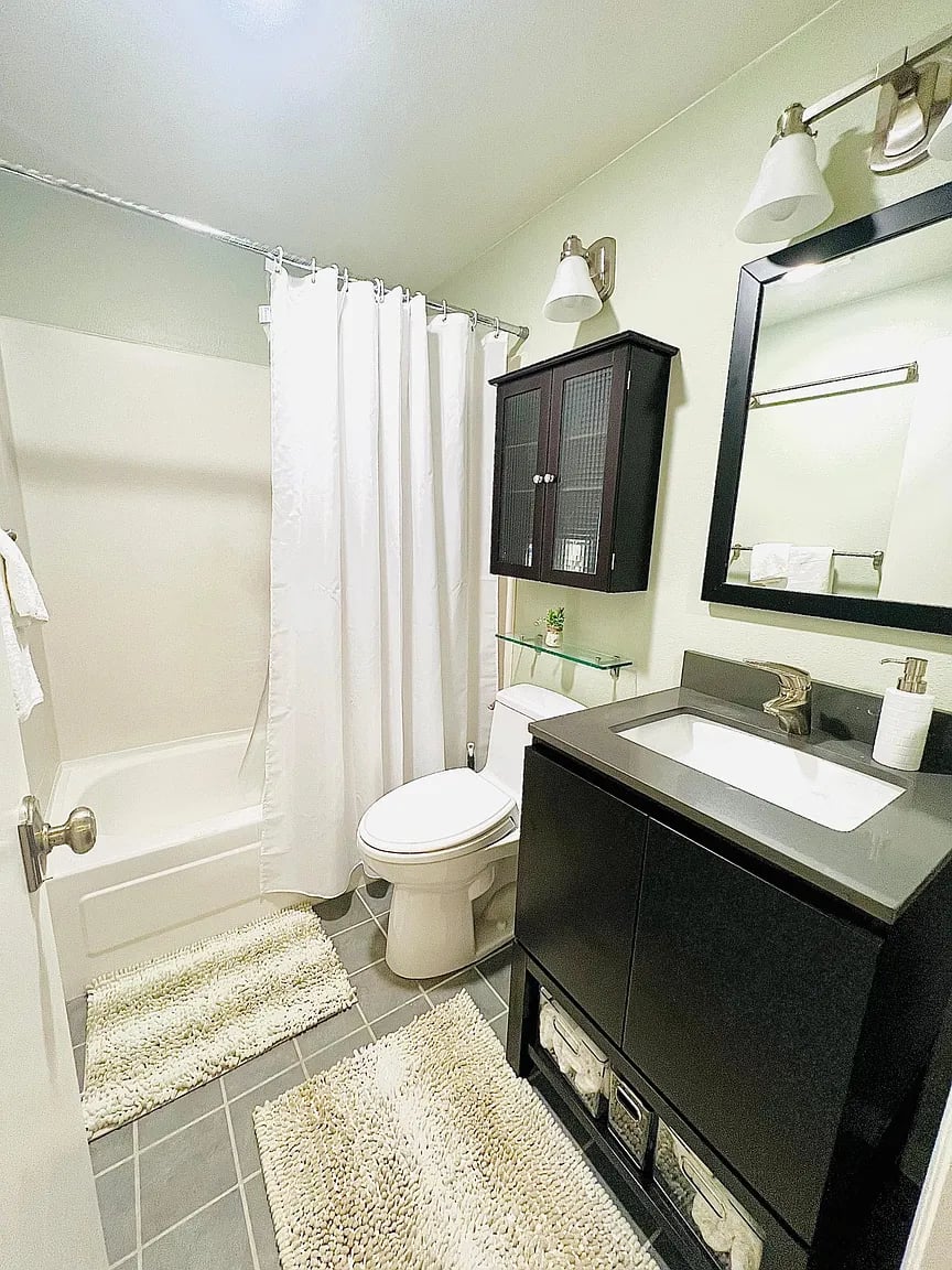 6700 NE 182nd St APT B203