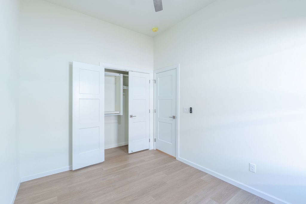 820 W Locust Street