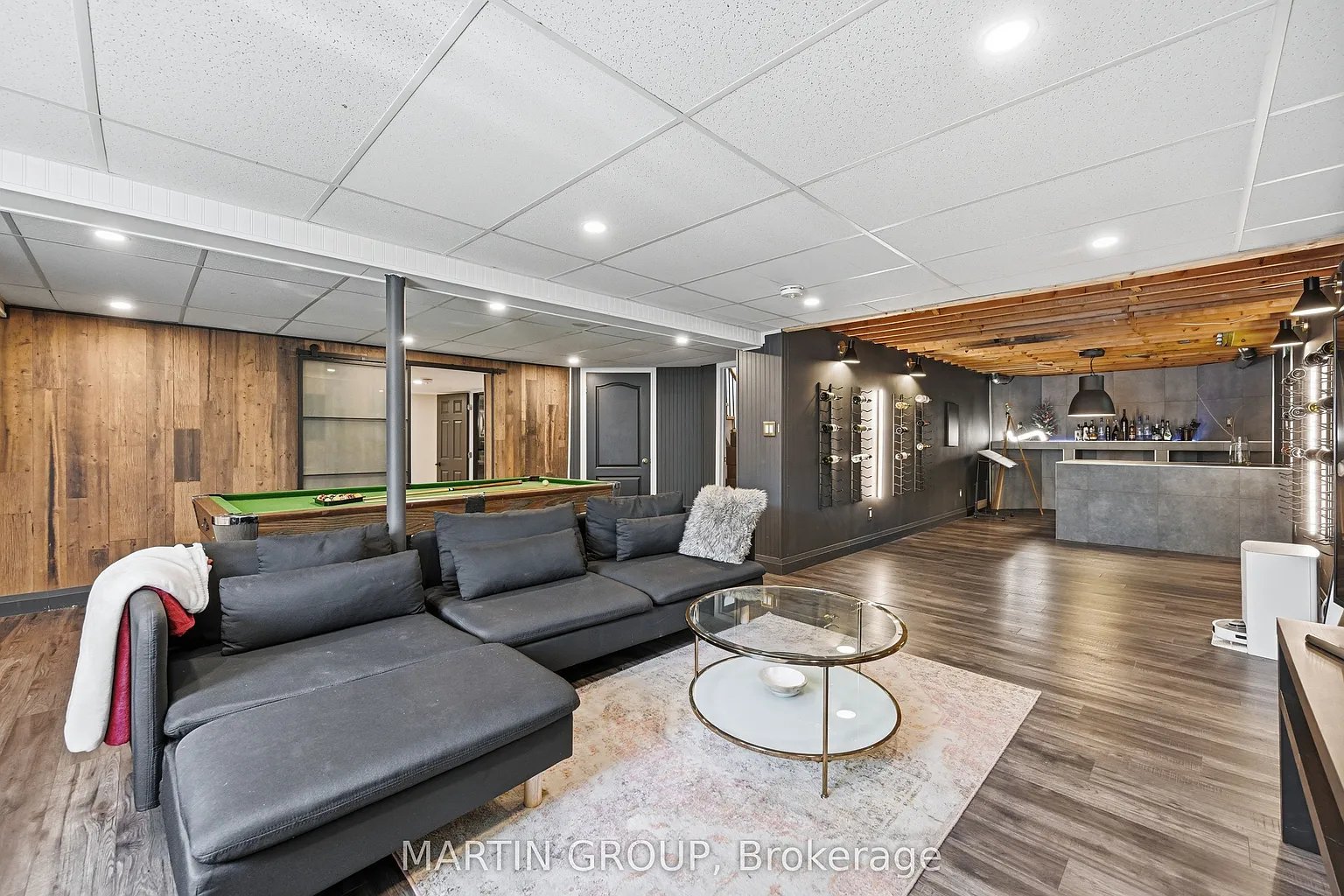 376 Carrier Ln
